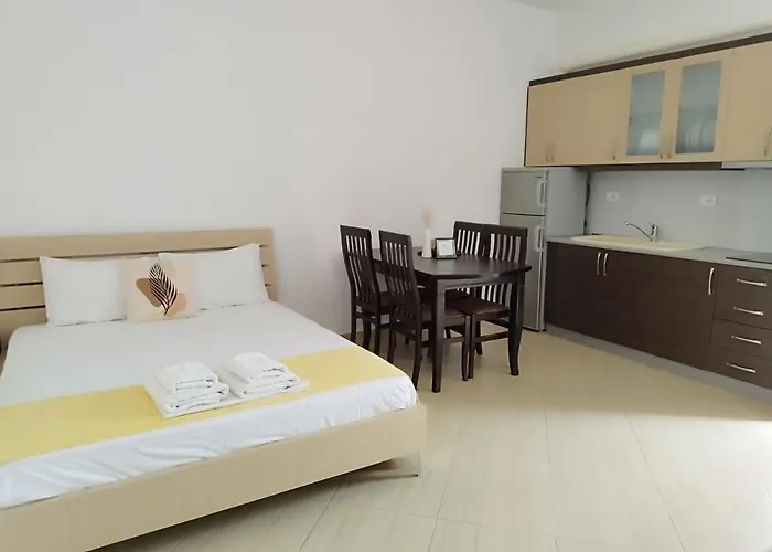 Iris Apartments Ksamil