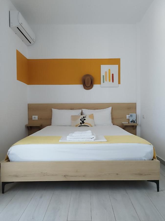 Iris Apartment